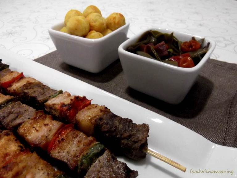 espetadas mistas com noisettes e curtume