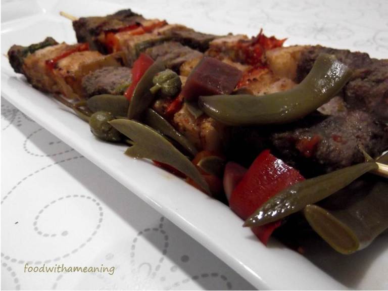 espetadas mistas com noisettes e curtume