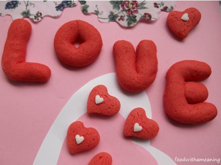 pink cookie hearts-foodwithameaning