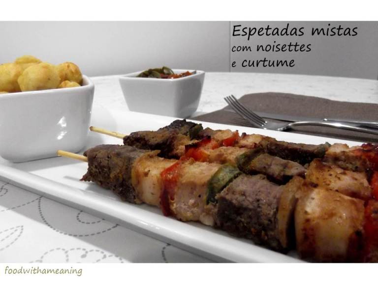 espetadas mistas com noisettes e curtume
