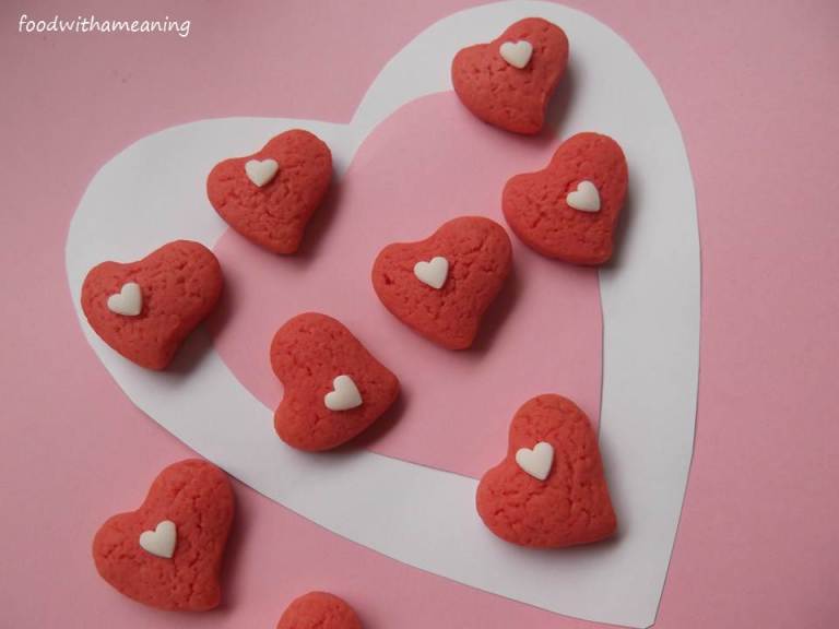 pink cookie hearts-foodwithameaning