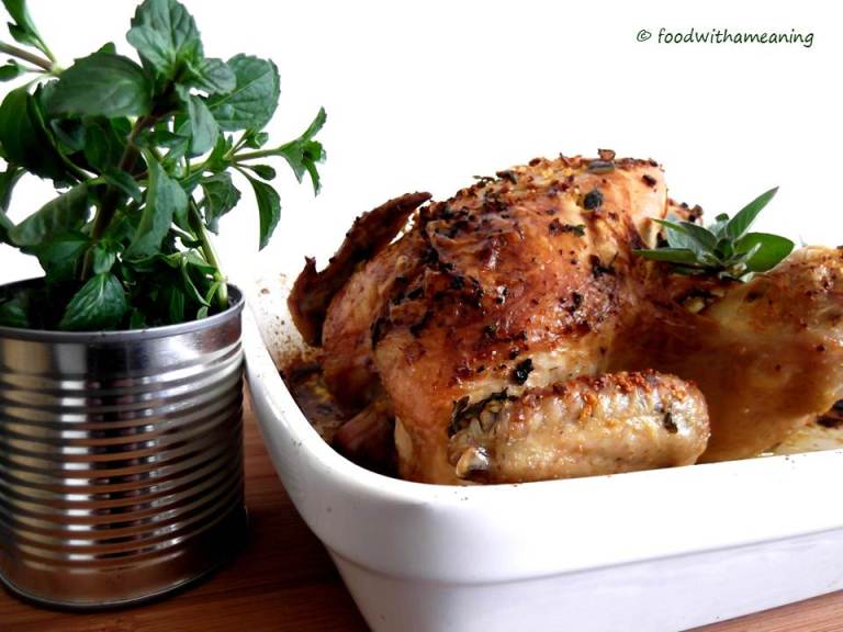frango assado com ervas aromáticas_foodwithameaning