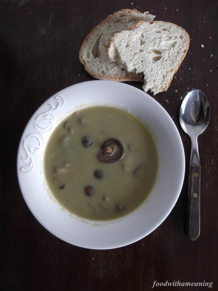 sopa de cogumelos_foodwithameaning