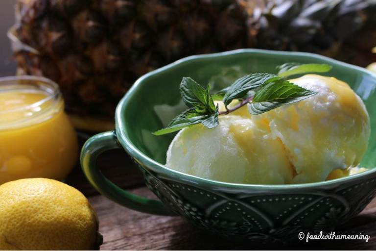 gelado de limão e abacaxi com lemon curd