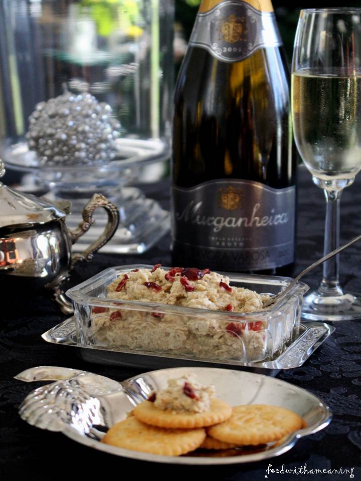 paté de anchova e arandos