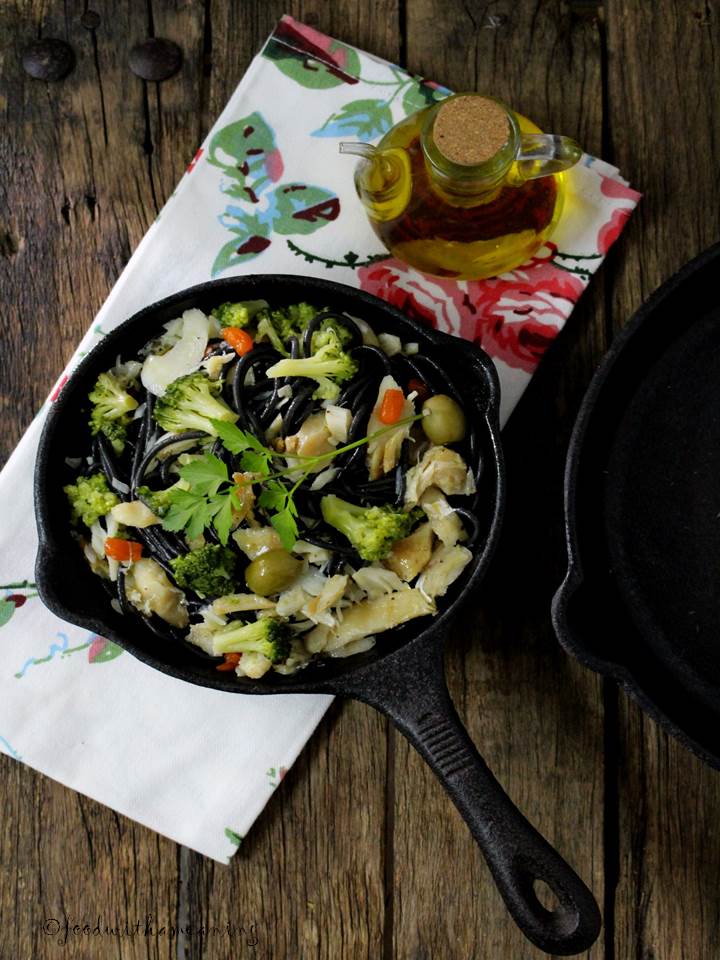 Bacalhau com Esparguete Nero di Seppia