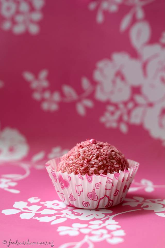 Beijinhos de amêndoa e côco