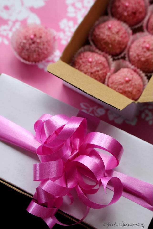 Beijinhos de amêndoa e côco