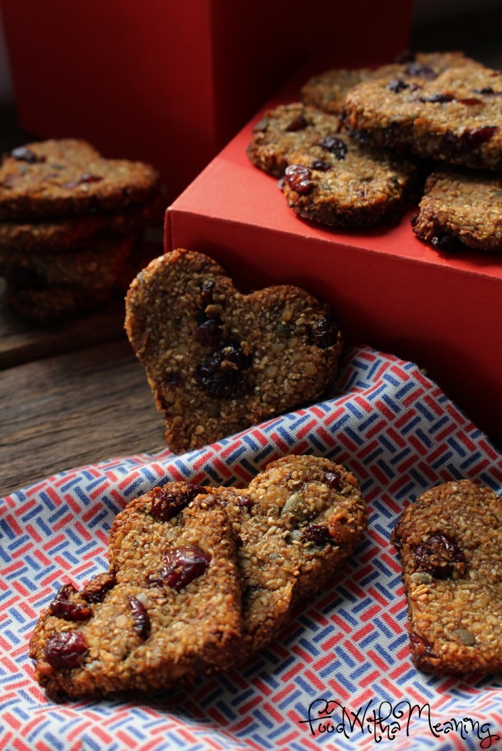 bolachas de centeio integral, banana e arandos