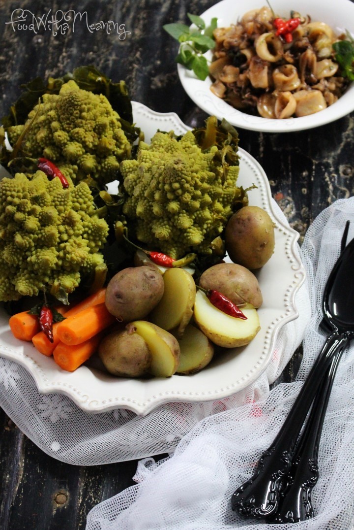 lulas na frigideira com romanesco e batata cozida