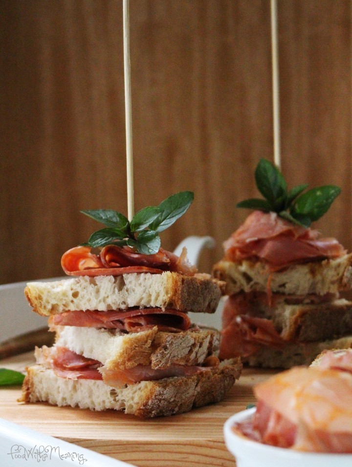 sandes de paiola e ameixa