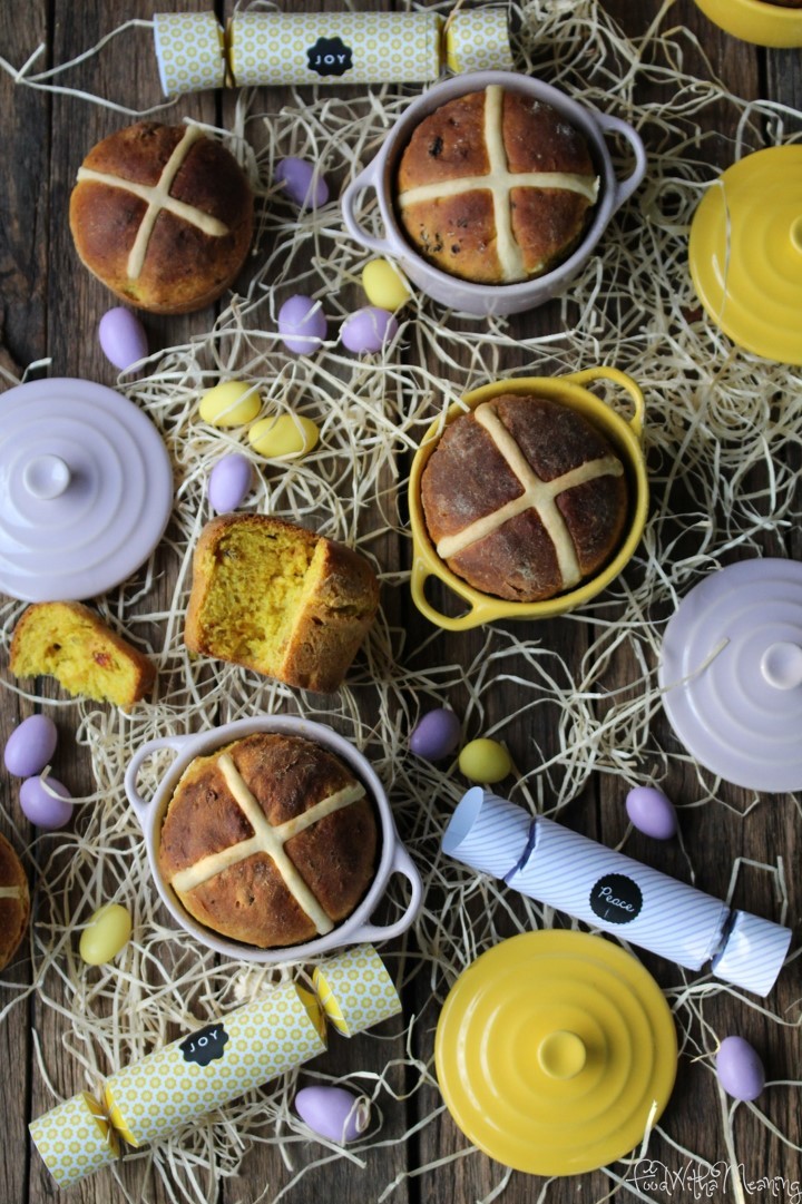 Hot Cross Buns_foodwithameaning