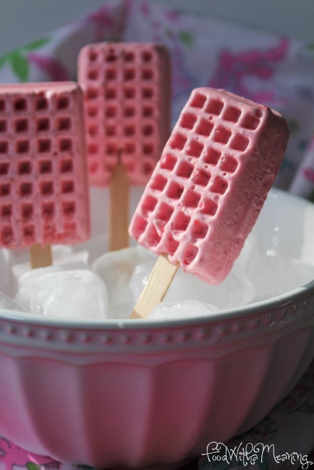 gelado de morango_foodwithameaning