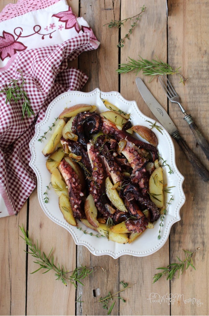 polvo cozido com batatas salteadas