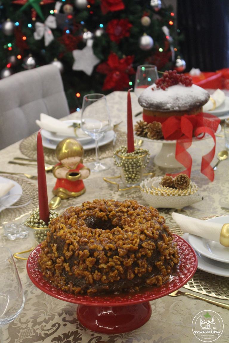 Bolo de Caramelo com Cobertura de Nozes