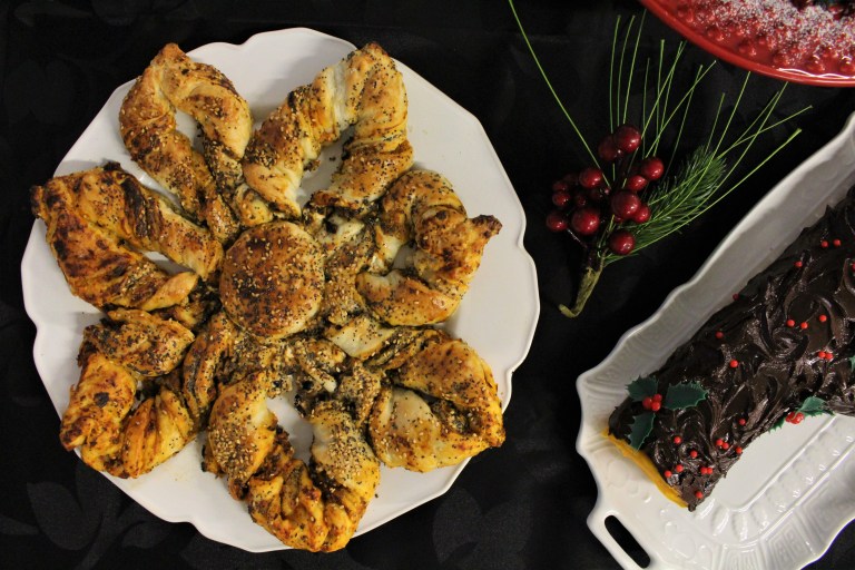 estrela de pesto, ricotta, tomate e cogumelos