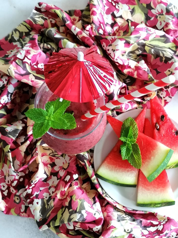 Smoothie de Melancia, Banana e Hortelã